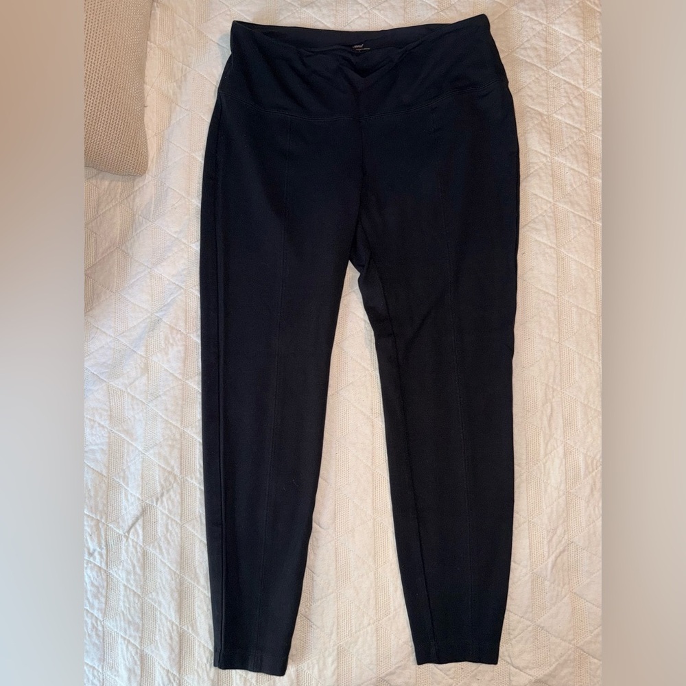 Soma Black Ponte Leggings -Size Medium
